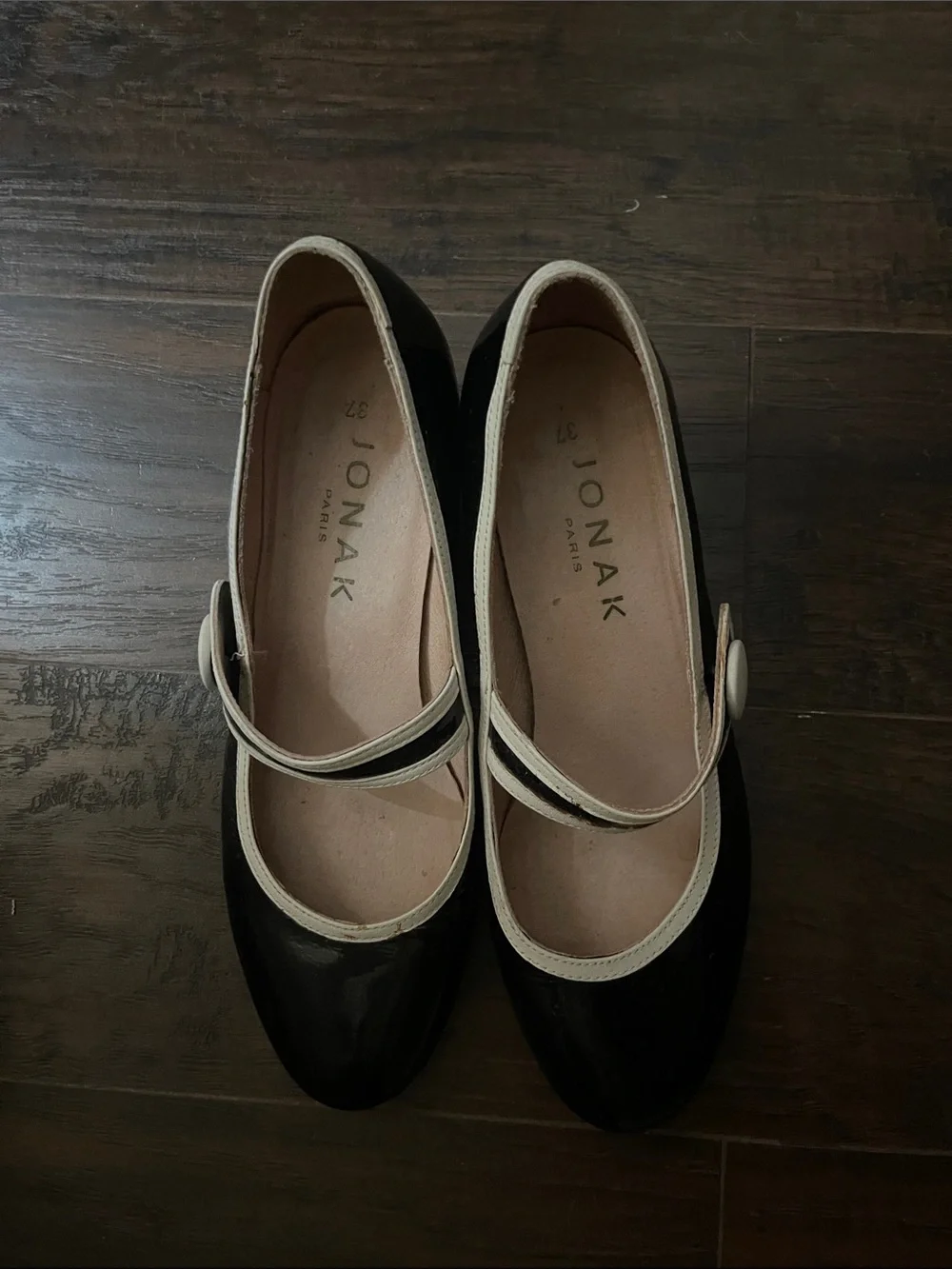 Jonak patent leather